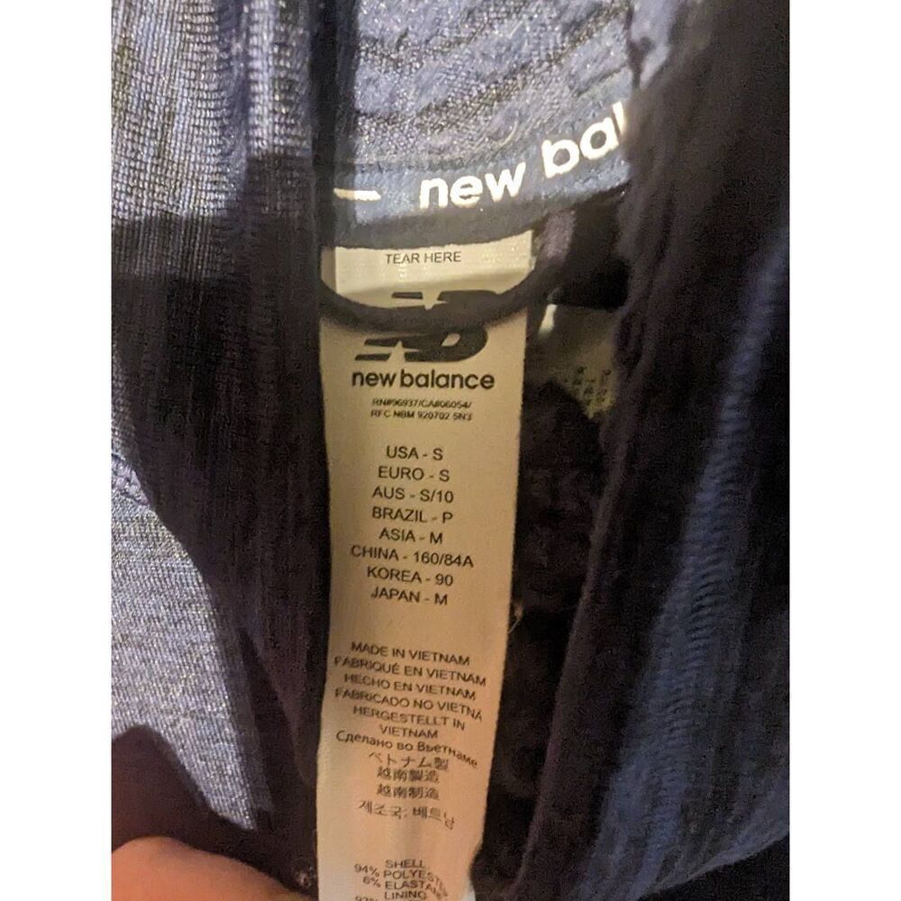 New Balance athletic pullover sweatshirt small - Picture 3 of 3